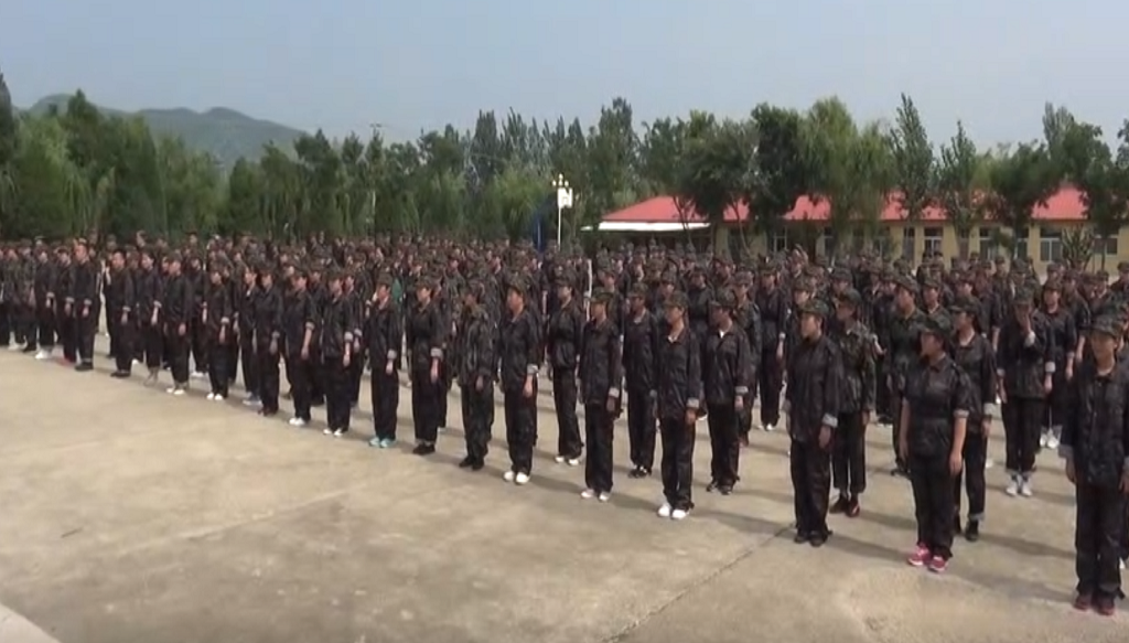 企業(yè)軍事開營